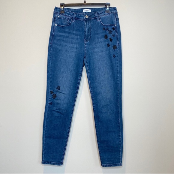 Kensie Denim - Kensie Medium Wash Skinny Jeans Embroidered Stars